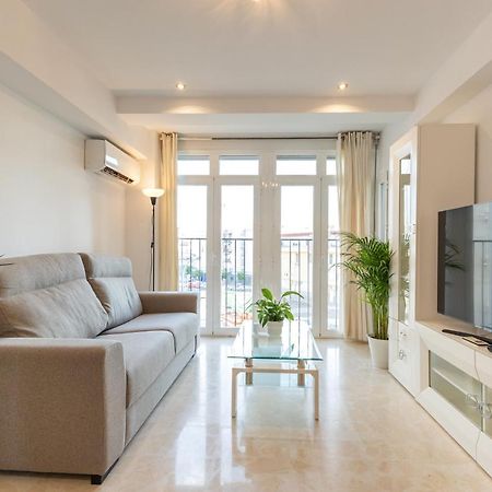 Charming 3 Bedroom Apartment At Triana Center By Oui סביליה מראה חיצוני תמונה