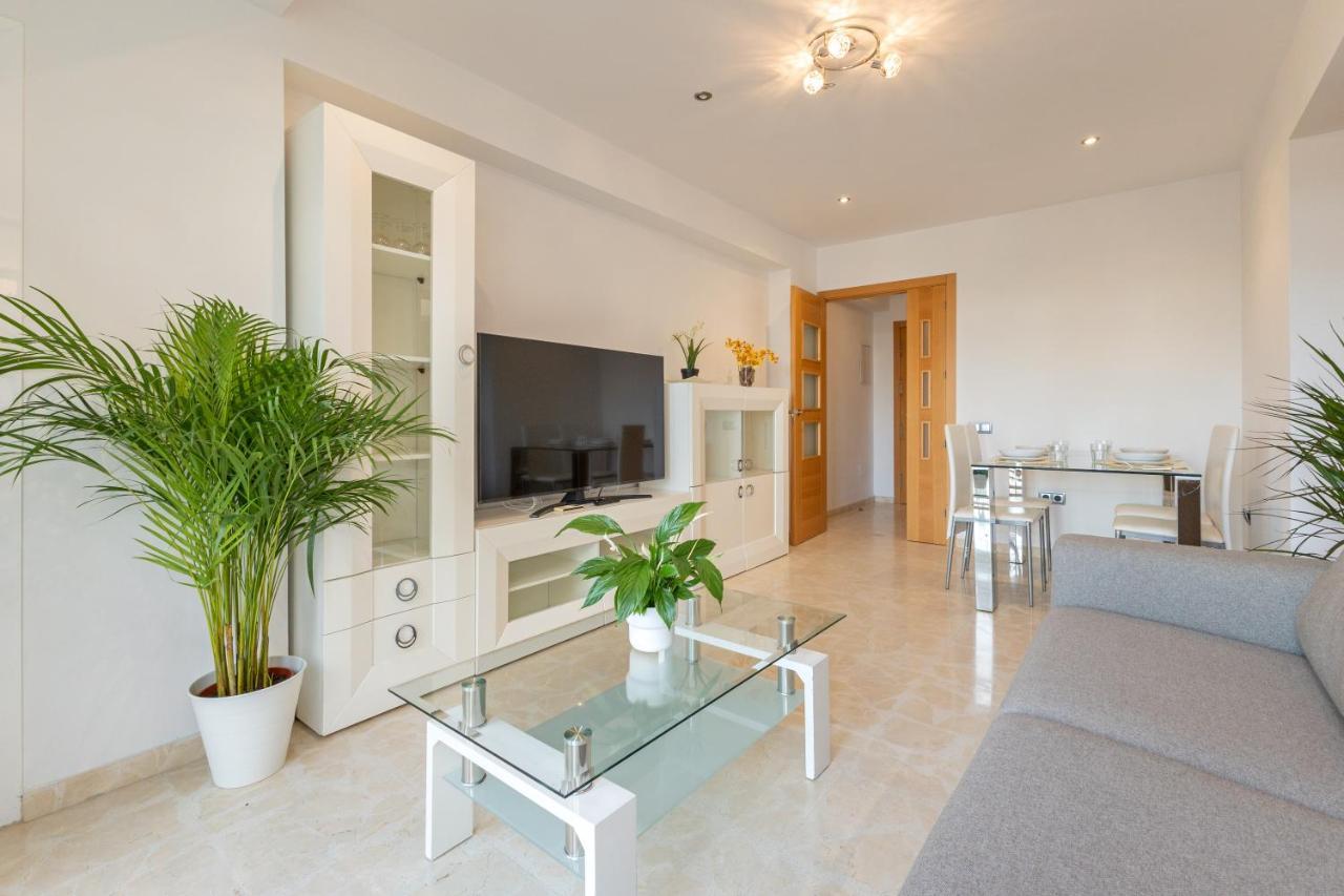 Charming 3 Bedroom Apartment At Triana Center By Oui סביליה מראה חיצוני תמונה