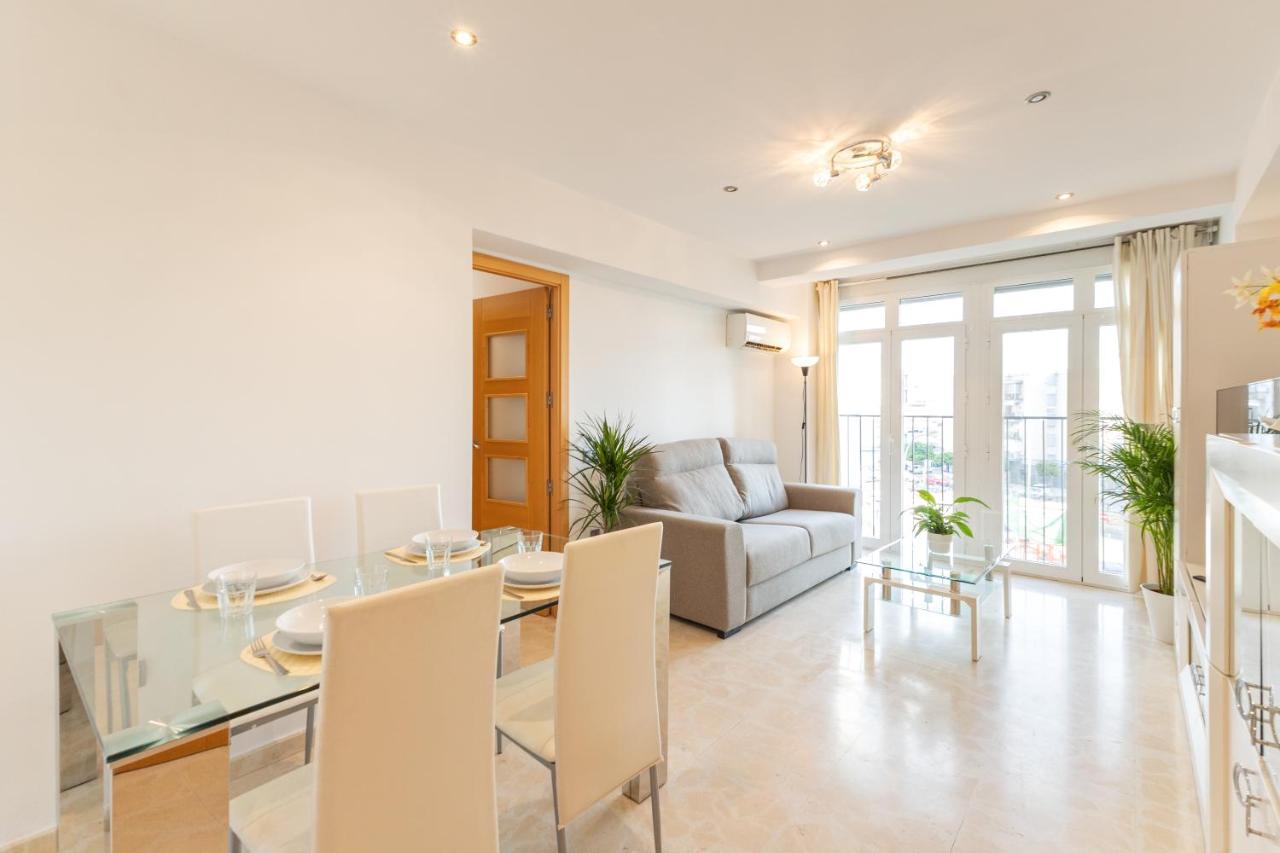 Charming 3 Bedroom Apartment At Triana Center By Oui סביליה מראה חיצוני תמונה