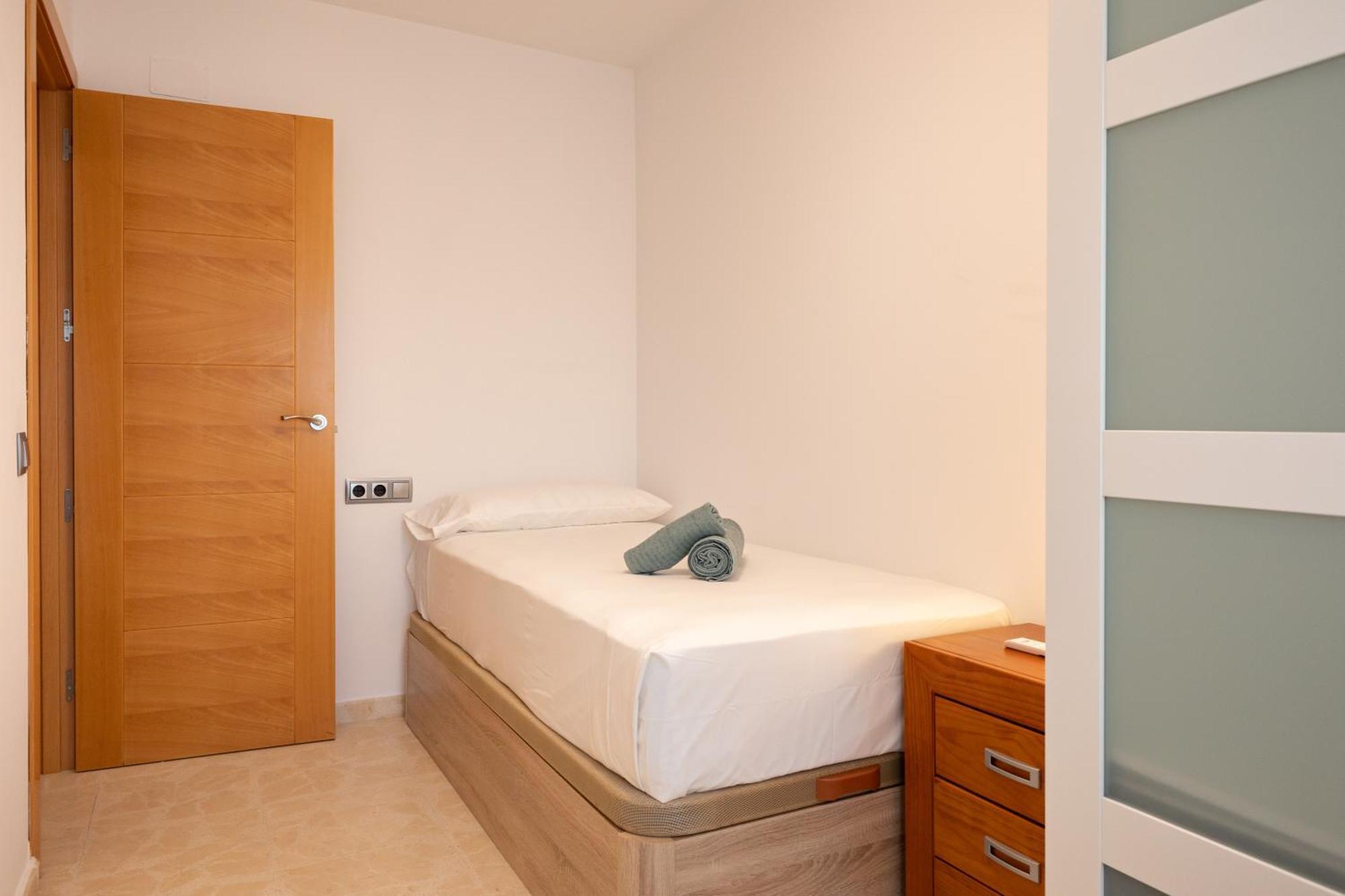 Charming 3 Bedroom Apartment At Triana Center By Oui סביליה מראה חיצוני תמונה