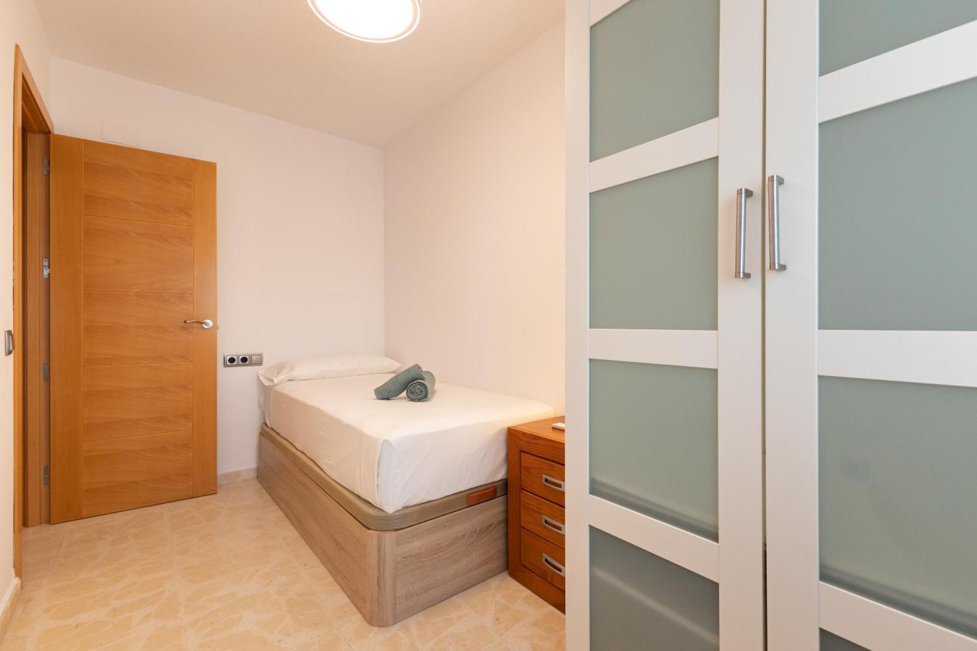 Charming 3 Bedroom Apartment At Triana Center By Oui סביליה מראה חיצוני תמונה