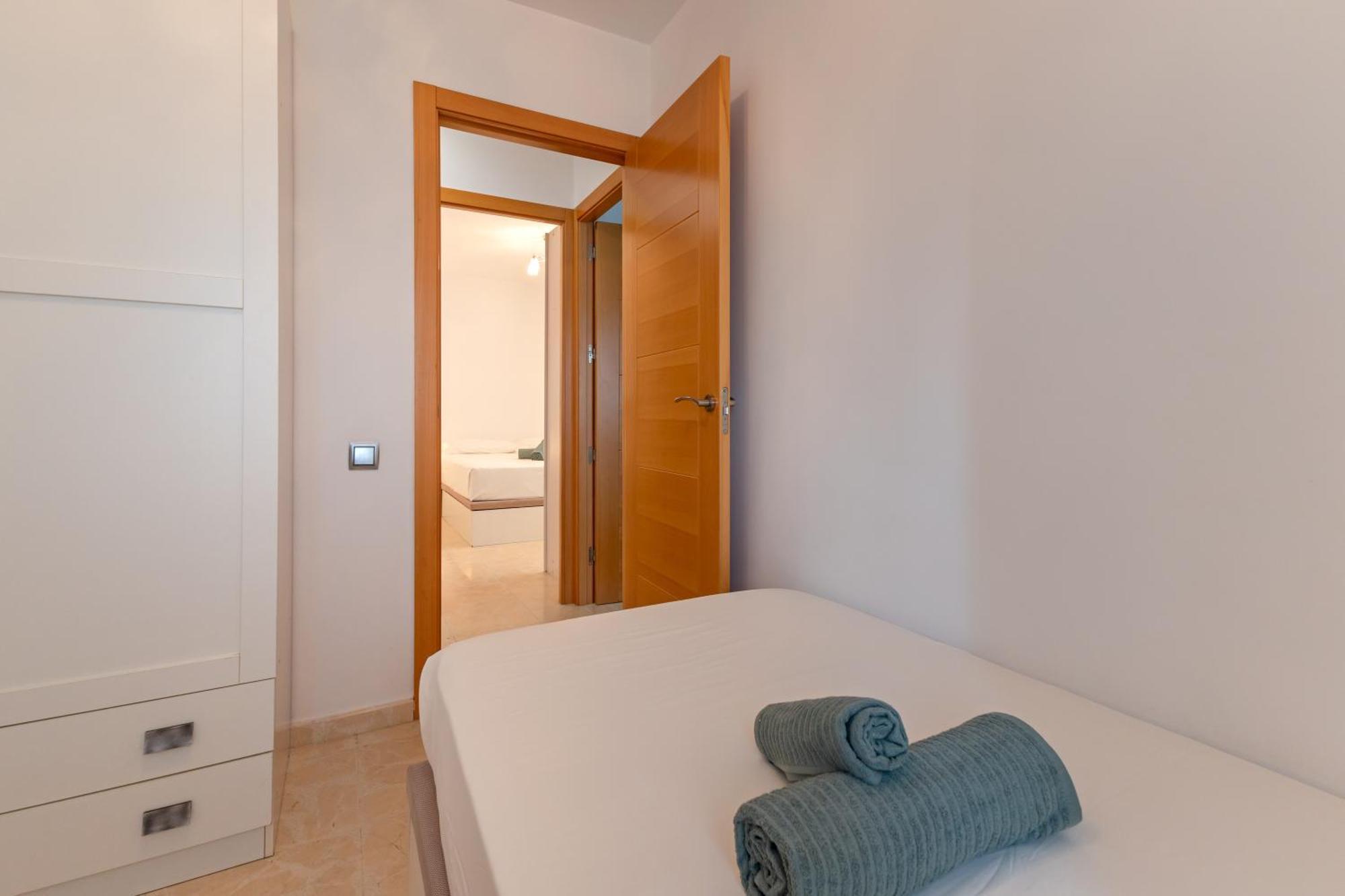 Charming 3 Bedroom Apartment At Triana Center By Oui סביליה מראה חיצוני תמונה