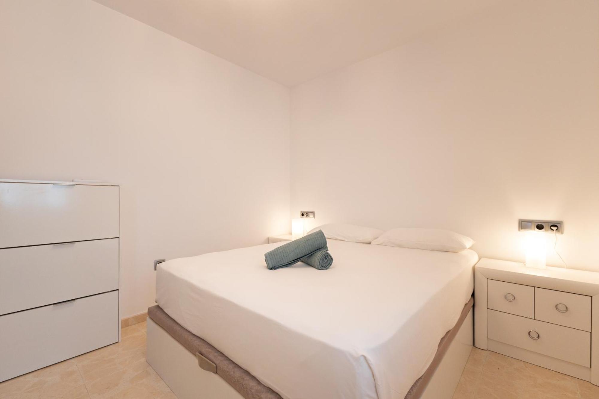 Charming 3 Bedroom Apartment At Triana Center By Oui סביליה מראה חיצוני תמונה