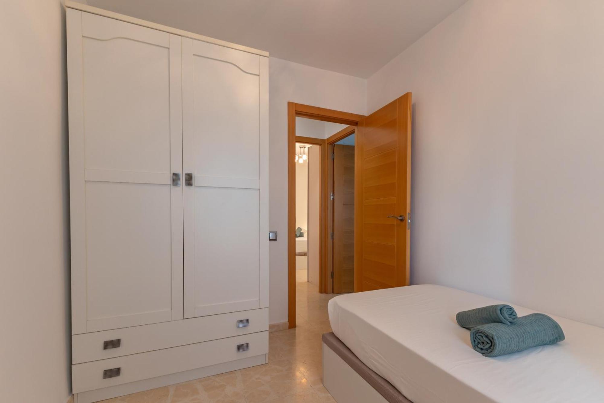 Charming 3 Bedroom Apartment At Triana Center By Oui סביליה מראה חיצוני תמונה