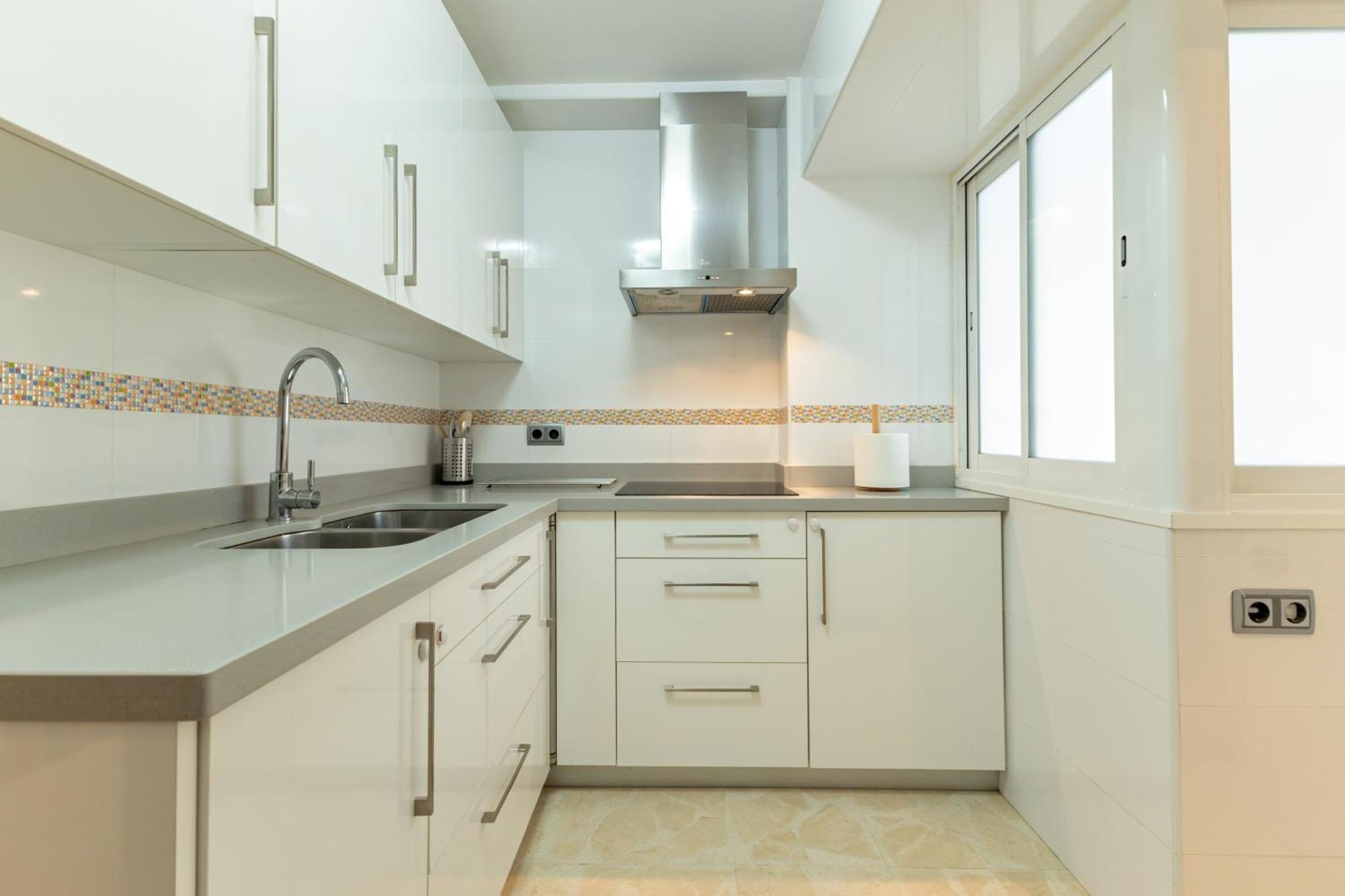 Charming 3 Bedroom Apartment At Triana Center By Oui סביליה מראה חיצוני תמונה