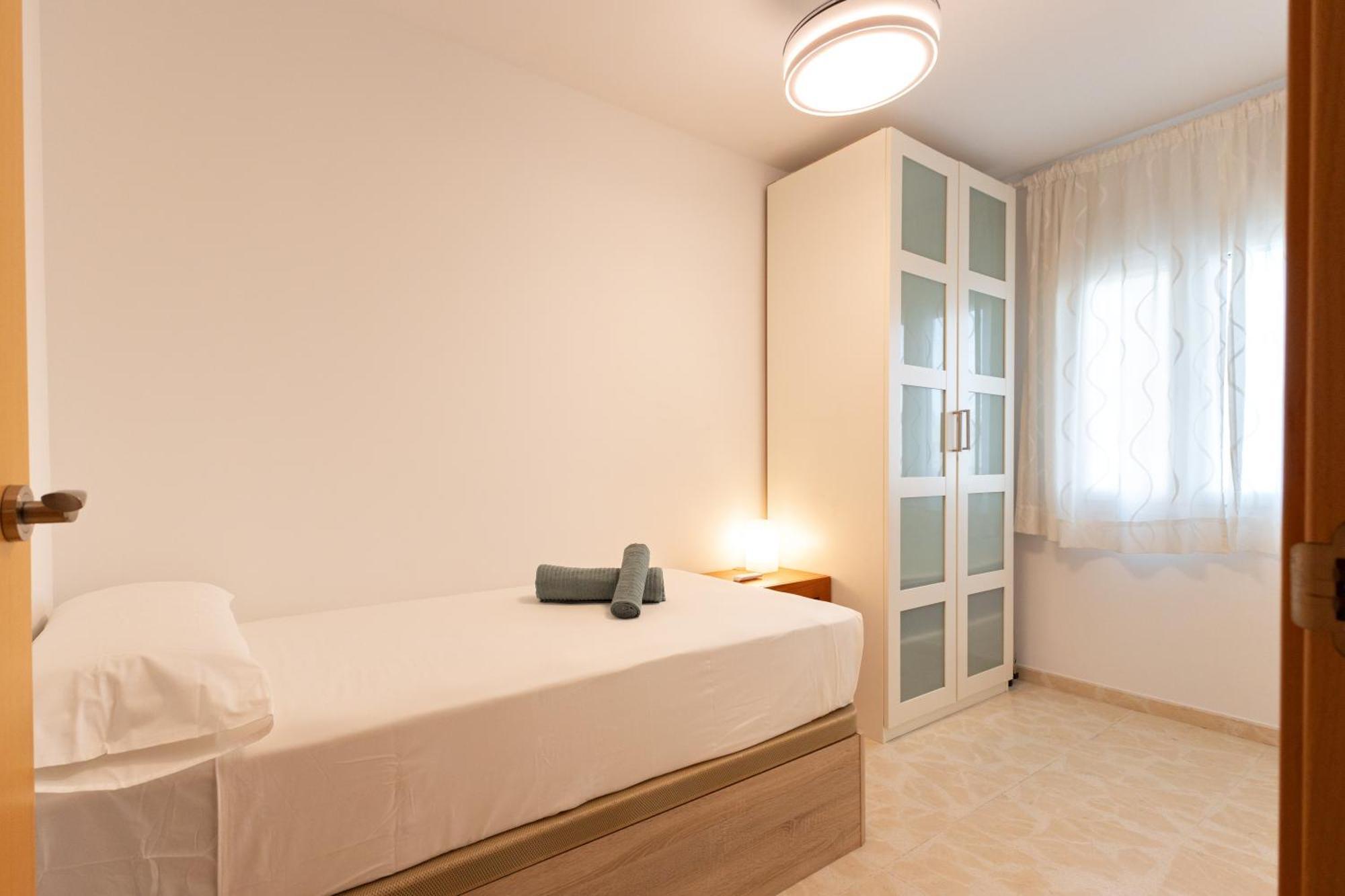 Charming 3 Bedroom Apartment At Triana Center By Oui סביליה מראה חיצוני תמונה